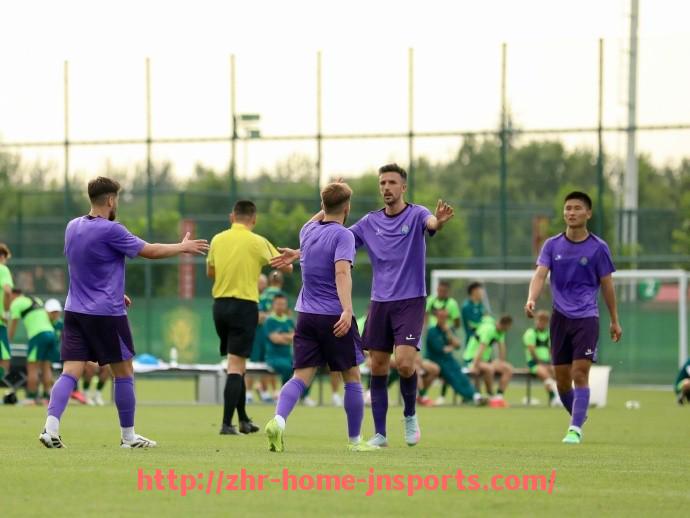 江南综合体育-法甲年度最佳守门员得主及表现盘点